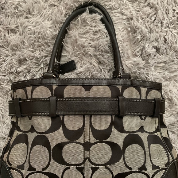 Coach purse - Picture 2 of 4